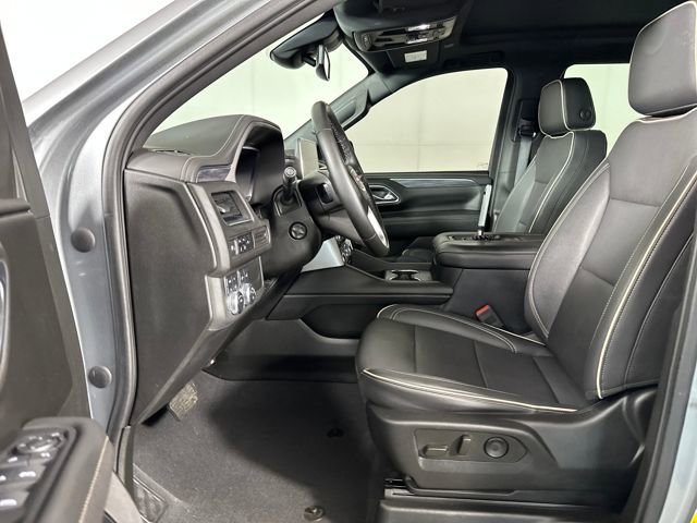 Used 2023 GMC Yukon SLT w/ SLT Premium Package image 11