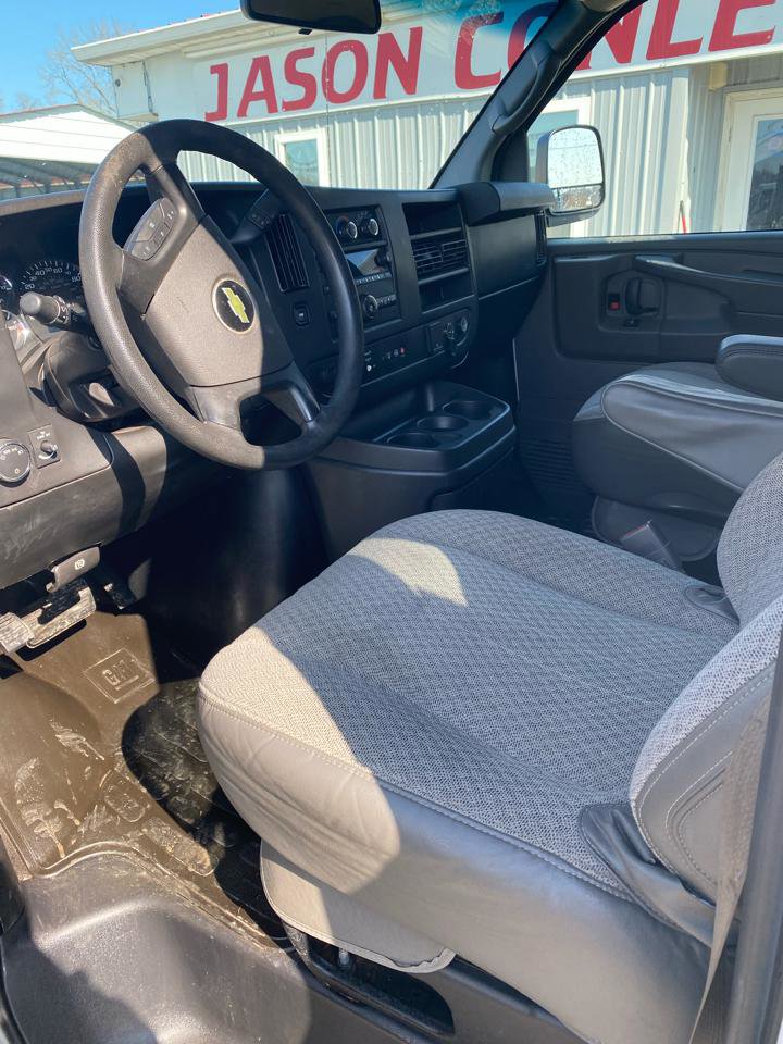 Used 2015 Chevrolet Express 3500 LT w/ LT Preferred Equipment Group RWD image 7
