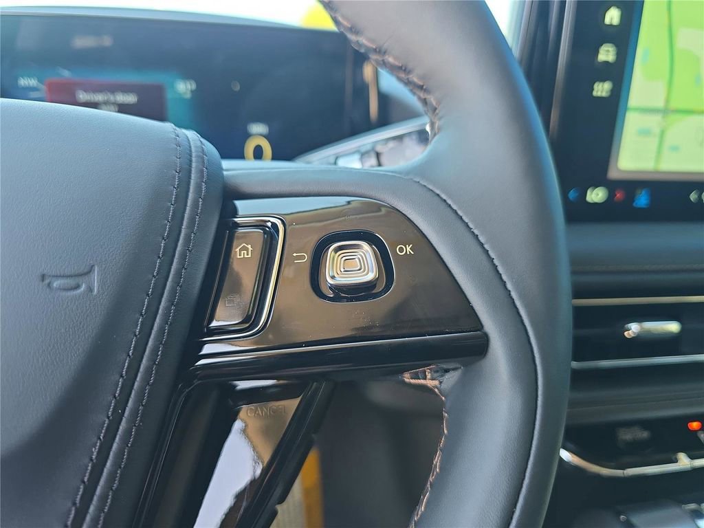 New 2026 Lincoln Aviator 2WD w/ Jet Appearance Package image 22