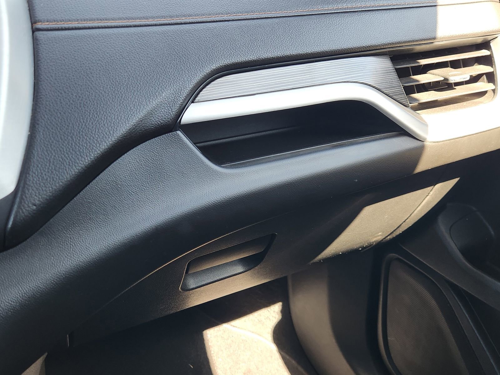 Used 2020 GMC Terrain SLT w/ Preferred Package image 23