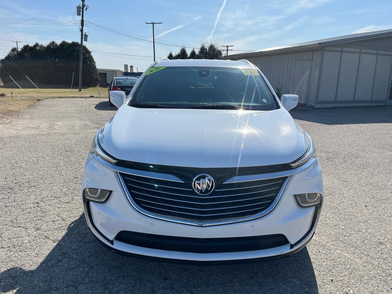 Used 2023 Buick Enclave Essence image 8
