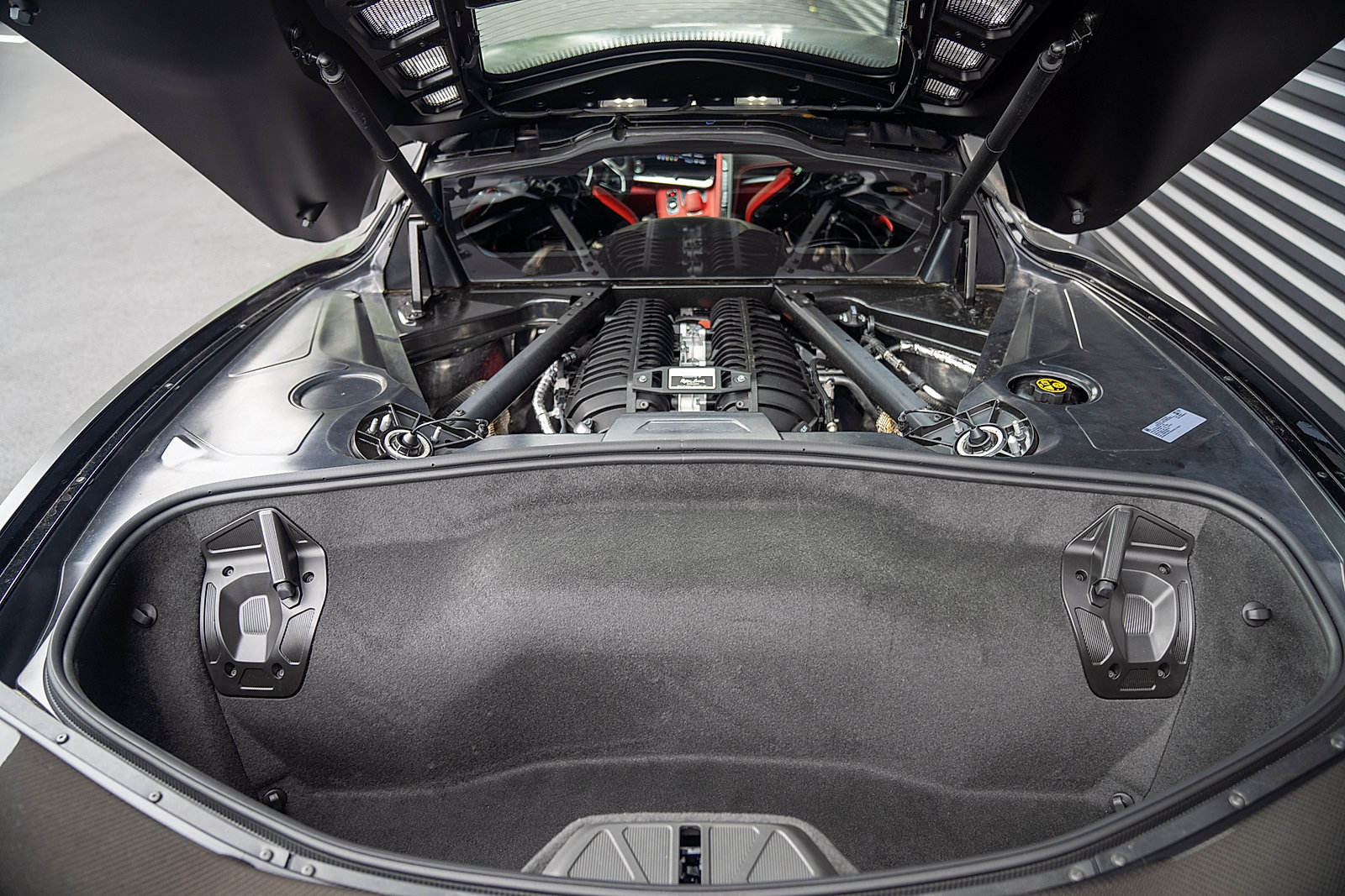 Used 2023 Chevrolet Corvette Z06 w/ Z07 Performance Package RWD image 21