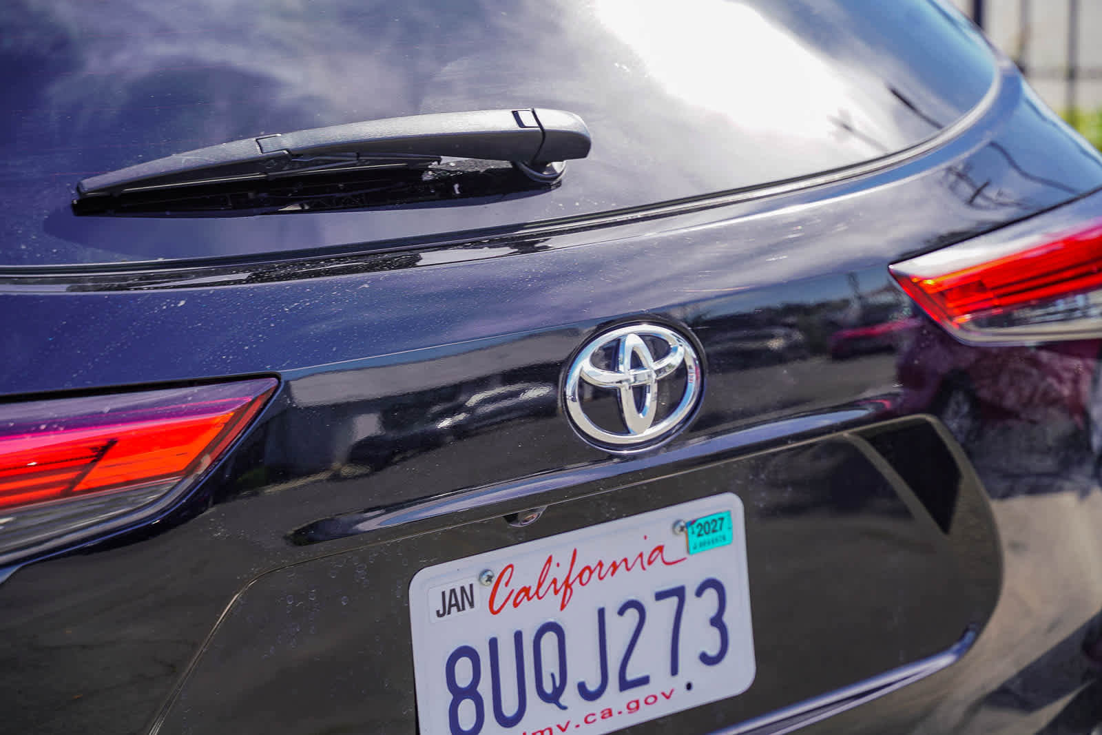 Used 2021 Toyota Highlander L image 14