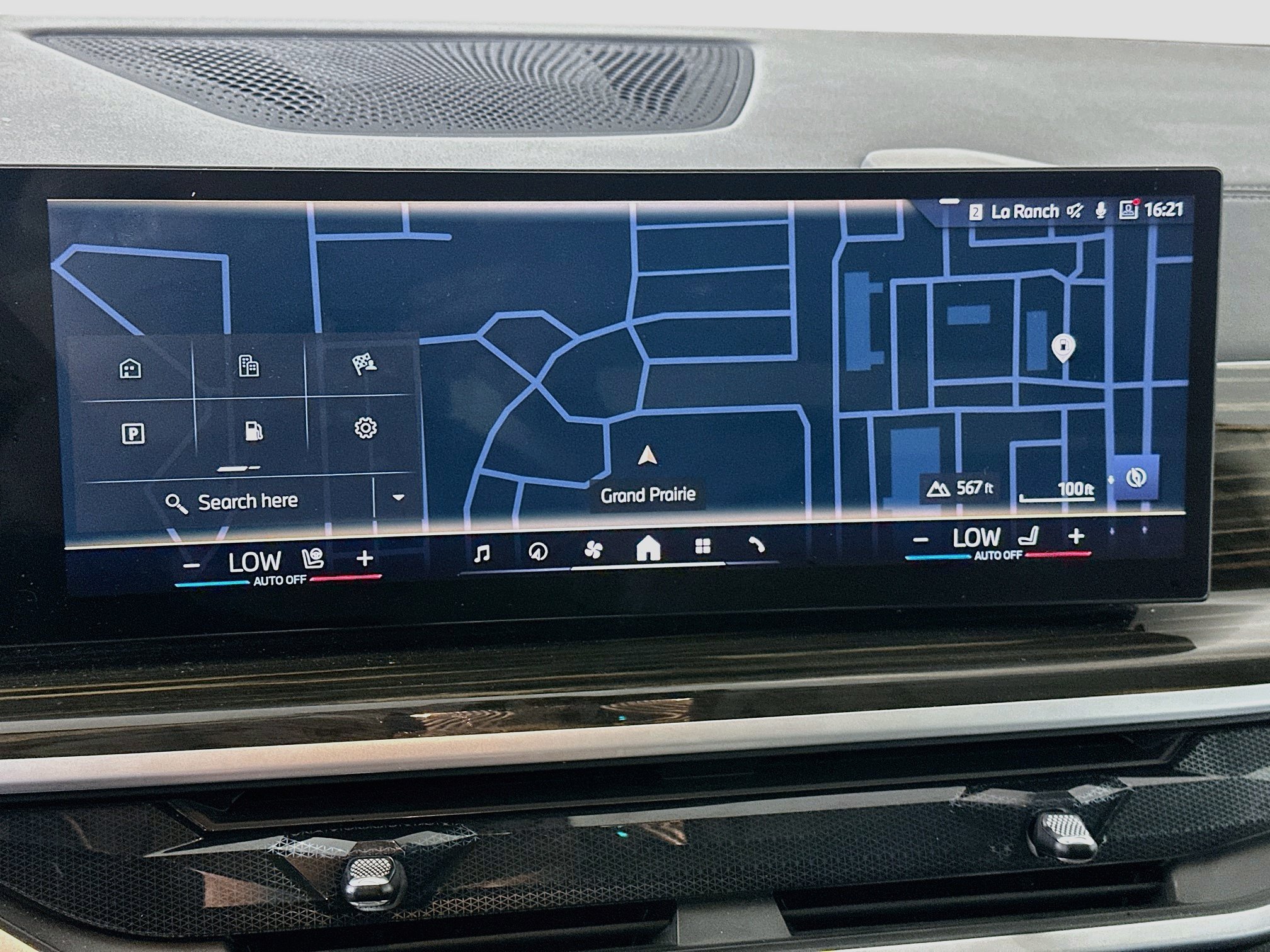 Used 2025 BMW X7 xDrive40i AWD/4WD image 22