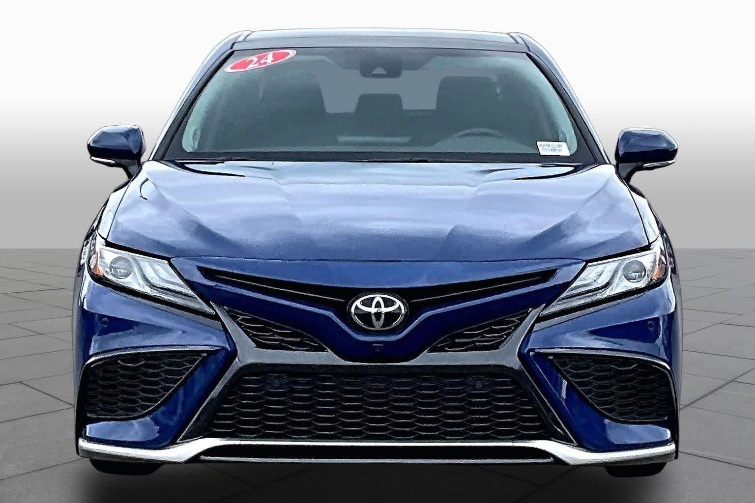 Used 2024 Toyota Camry XSE w/ Navigation Package image 3