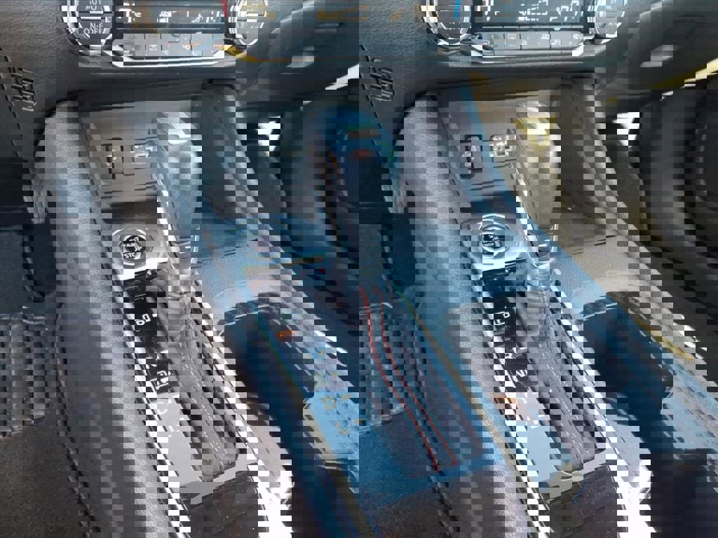 Used 2024 Nissan Sentra SR image 11