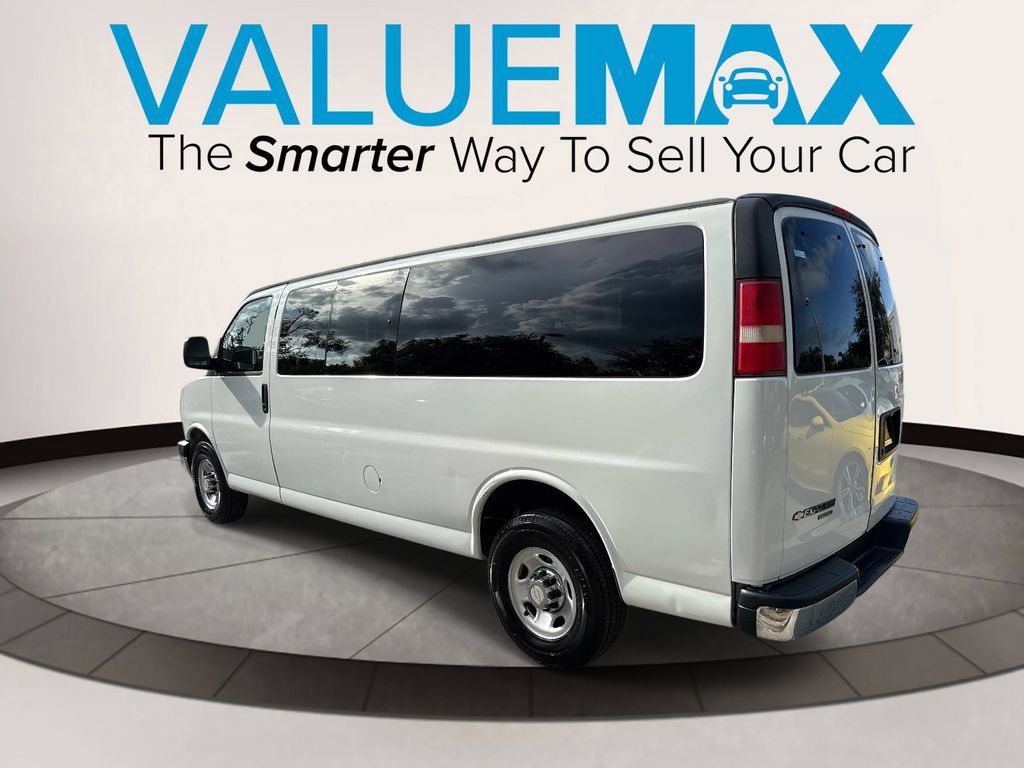 Used 2016 Chevrolet Express 3500 LT w/ LT Preferred Equipment Group RWD image 6