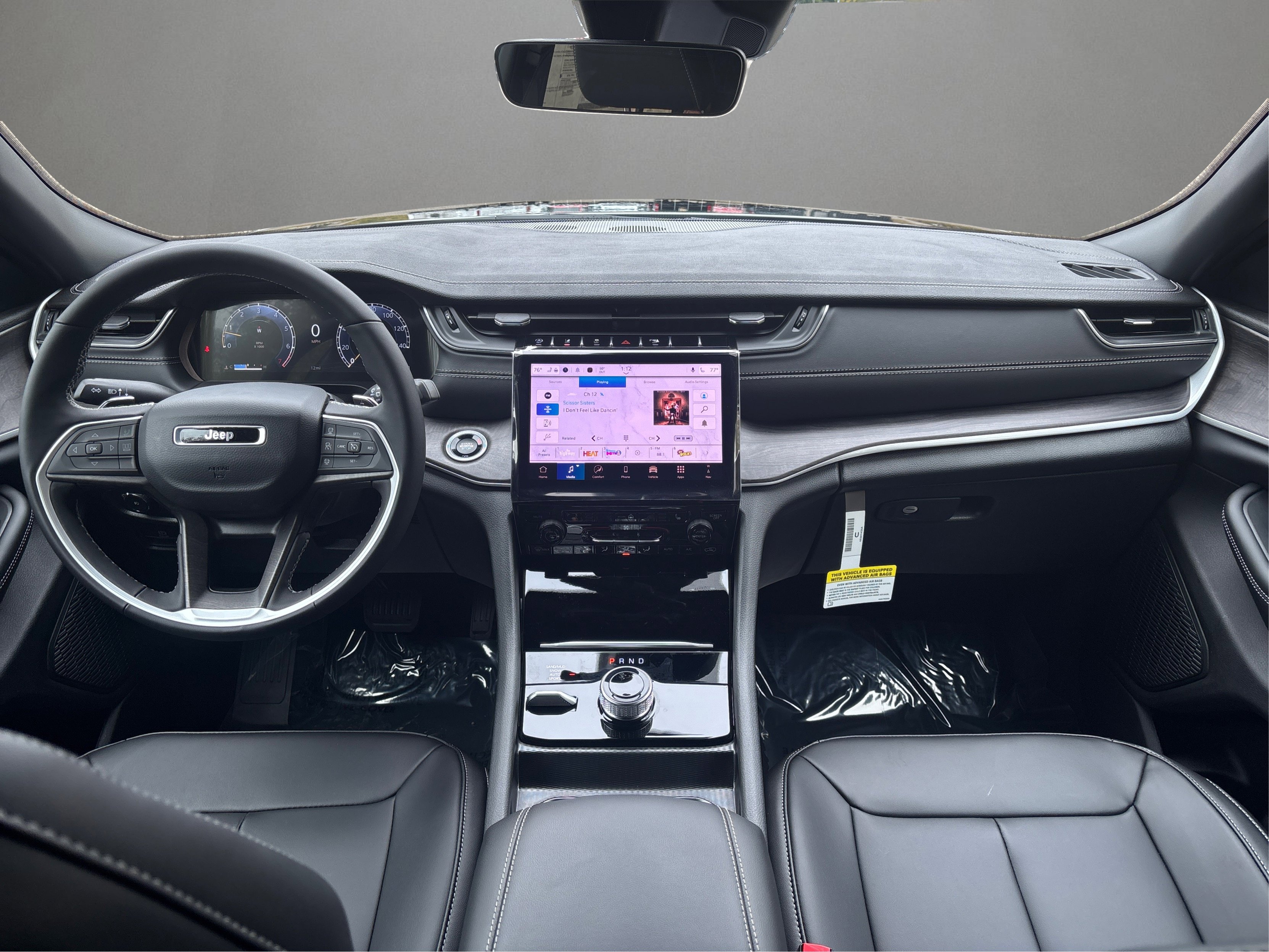 New 2025 Jeep Grand Cherokee Limited image 39