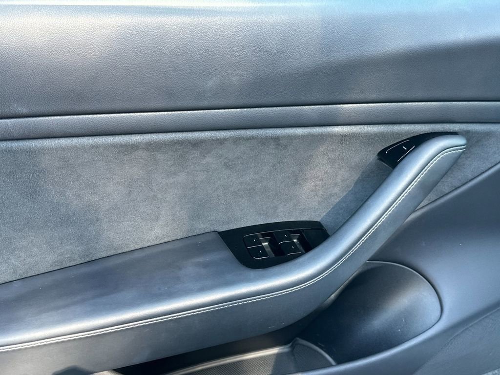 Used 2019 Tesla Model 3 Standard Range Plus RWD image 10