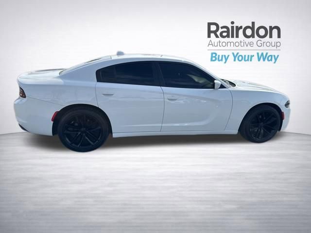 Used 2015 Dodge Charger SXT w/ Driver Confidence Group RWD image 8