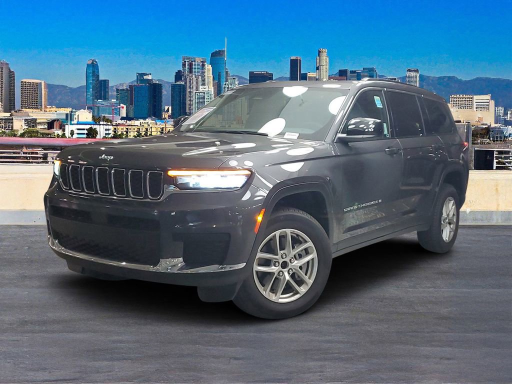 Used 2024 Jeep Grand Cherokee L Laredo w/ Luxury Tech Group I AWD/4WD image 2