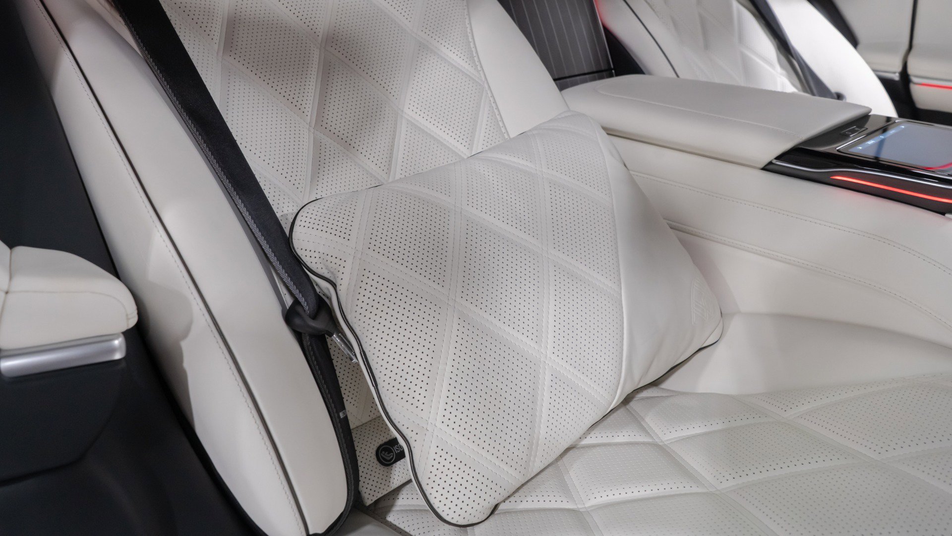 Used 2024 Mercedes-Benz Maybach S 680 4MATIC image 90