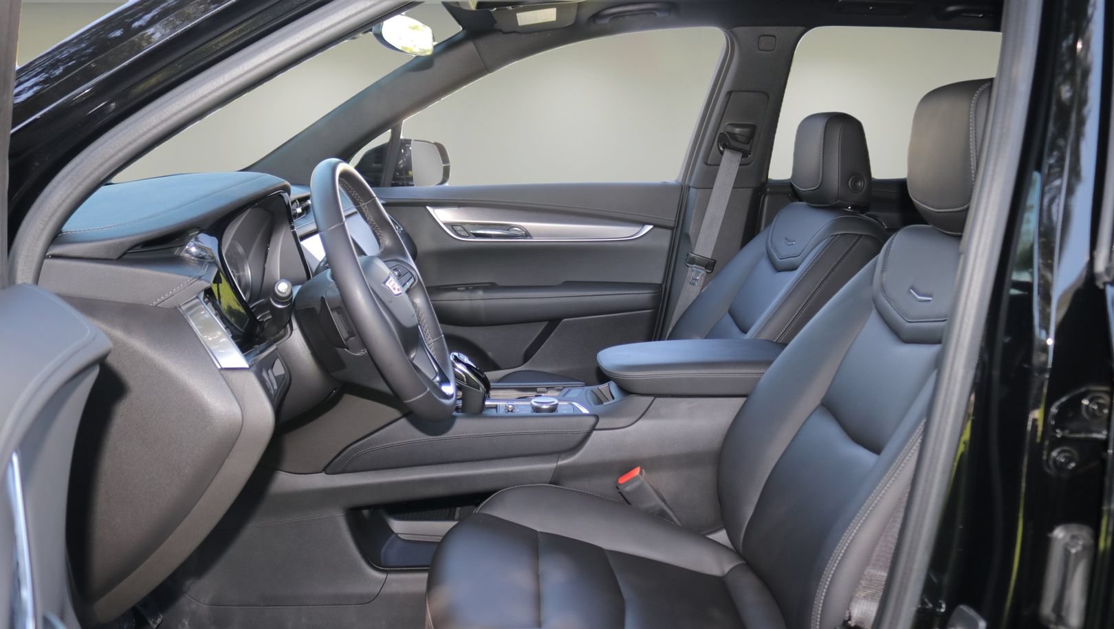 Used 2023 Cadillac XT6 Luxury FWD image 11