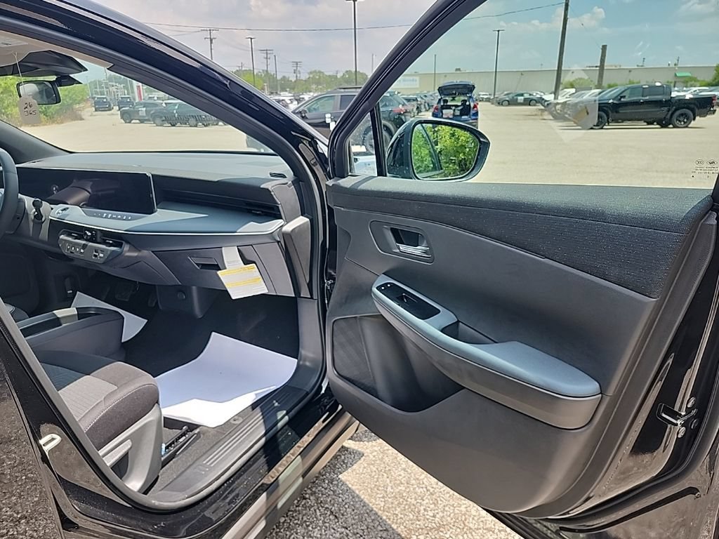 New 2026 Nissan Leaf w/ Floor Mat Package (S+) FWD image 8