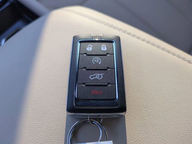 New 2025 Jeep Grand Cherokee Limited w/ Trailer Tow Package image 29