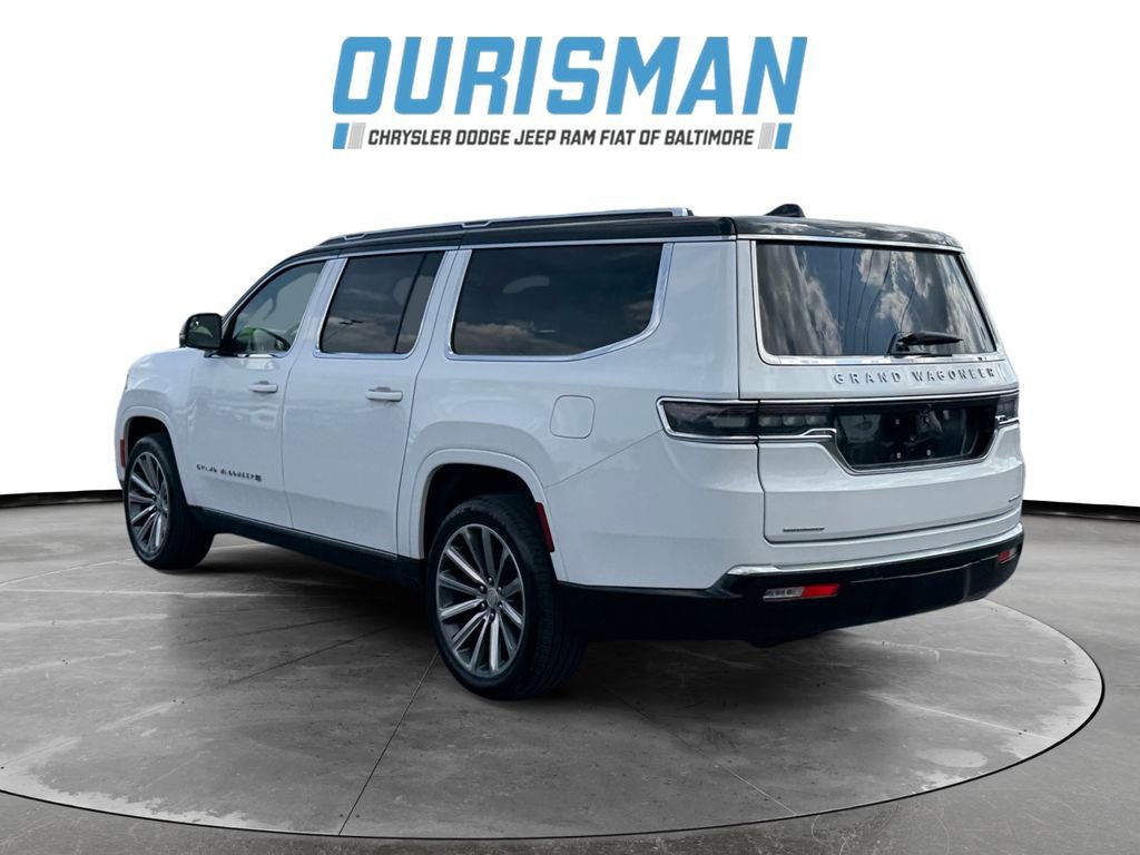 Used 2023 Jeep Grand Wagoneer L Series II AWD/4WD image 4