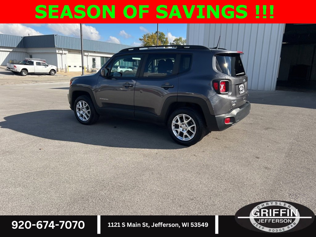Used 2019 Jeep Renegade Latitude w/ Cold Weather Group image 11