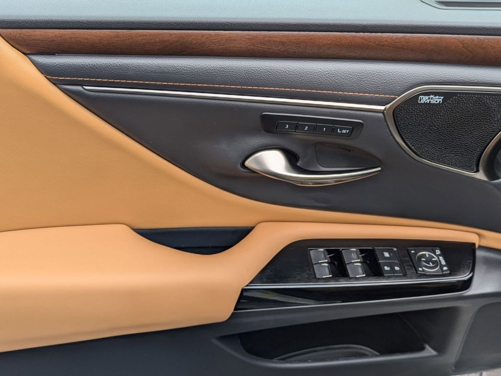 New 2025 Lexus ES 350 w/ Luxury Package image 12