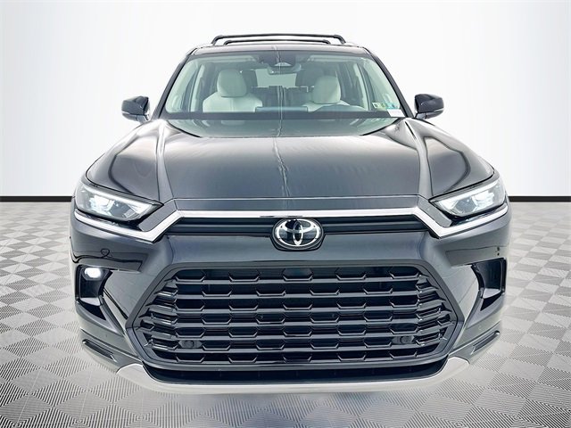Used 2024 Toyota Grand Highlander Limited video 2