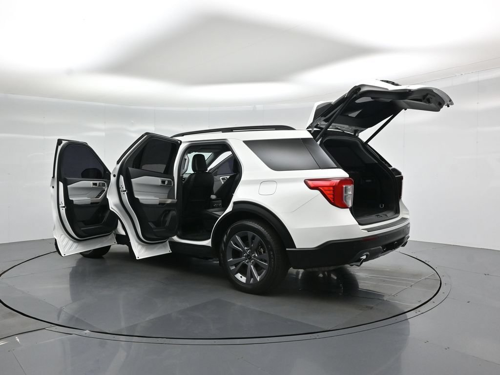 Certified 2023 Ford Explorer XLT w/ Equipment Group 202A RWD image 36