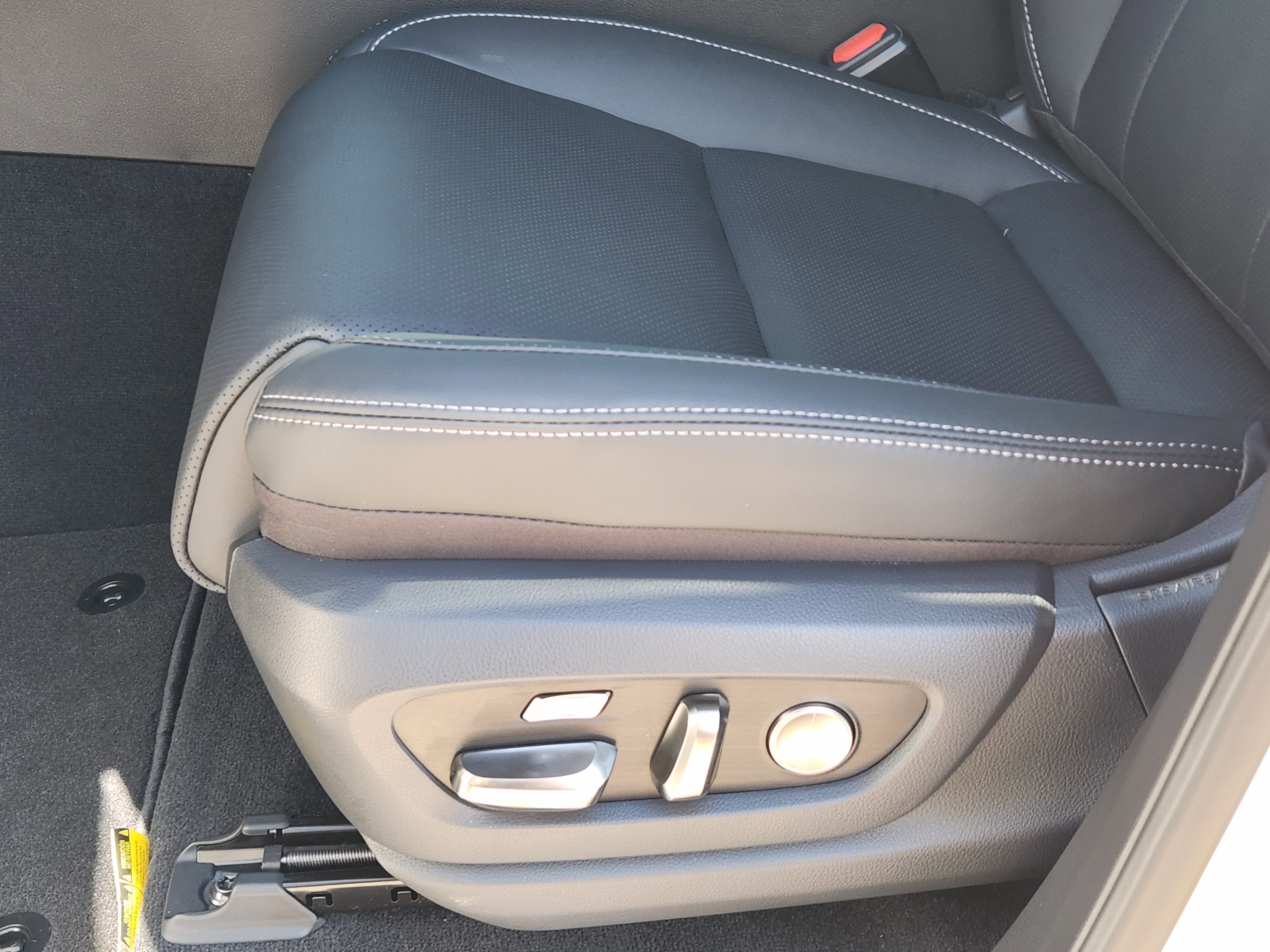 New 2026 Lexus LX 700h Luxury image 20