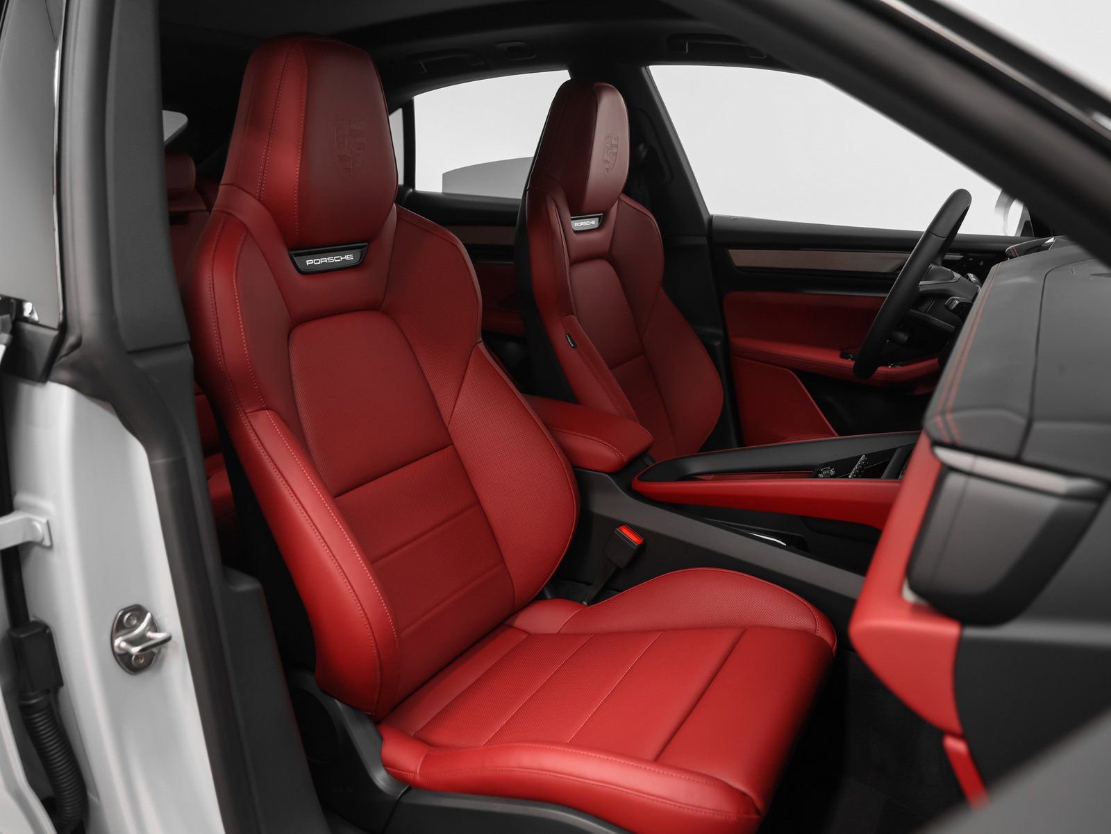 New 2025 Porsche Macan 4S Electric image 26