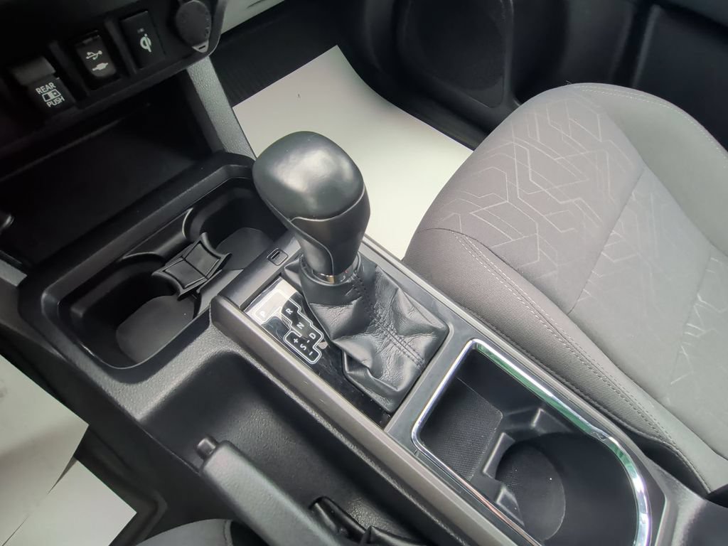 Used 2019 Toyota Tacoma TRD Off-Road AWD/4WD image 20