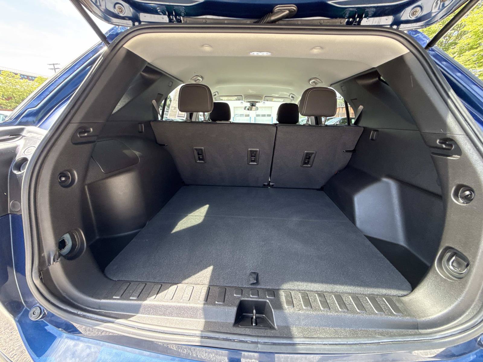 Used 2022 Chevrolet Equinox LS w/ LS Convenience Package FWD image 16
