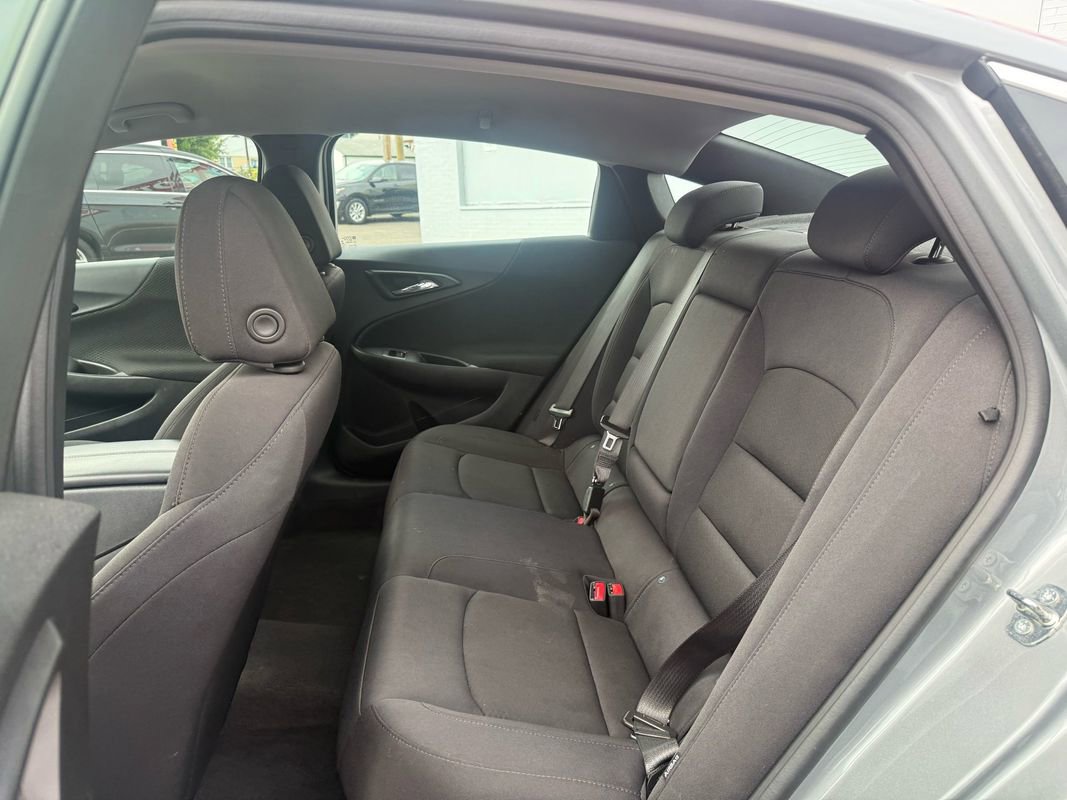 Used 2023 Chevrolet Malibu LT FWD image 9