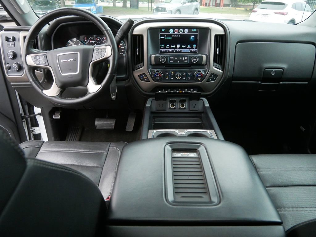 Used 2017 GMC Sierra 3500 Denali image 24