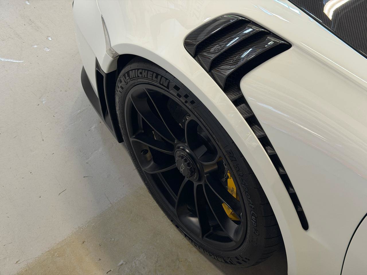 Used 2018 Porsche 911 GT2 RS RWD image 14