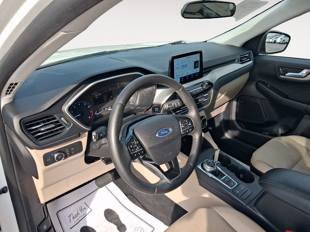 Used 2022 Ford Escape SEL FWD image 10