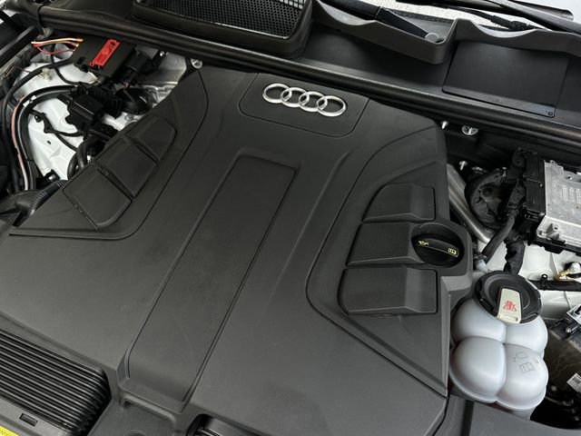 Used 2019 Audi Q7 3.0T Premium w/ Cold Weather Package image 43