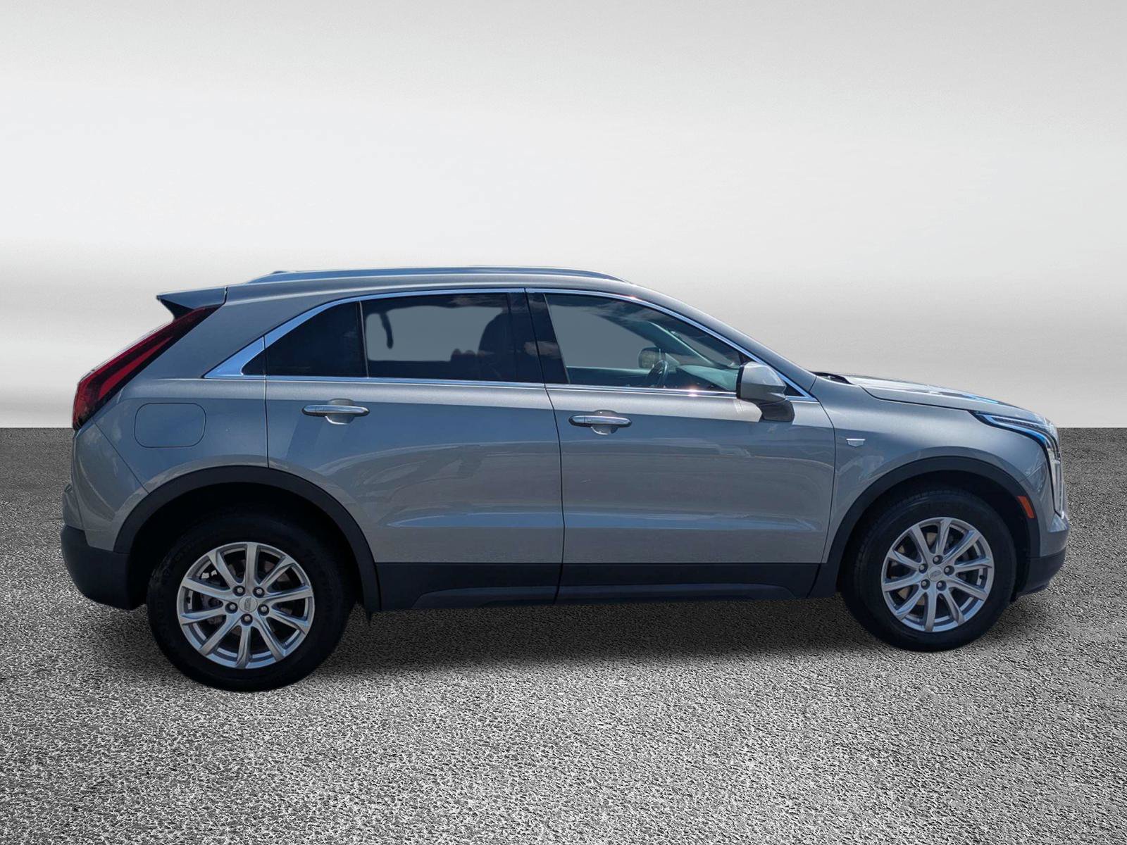 Certified 2023 Cadillac XT4 Luxury w/ Cold Weather Package AWD/4WD image 22