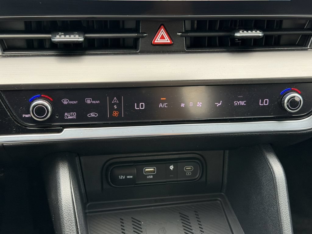 Certified 2024 Kia Sportage EX FWD image 27