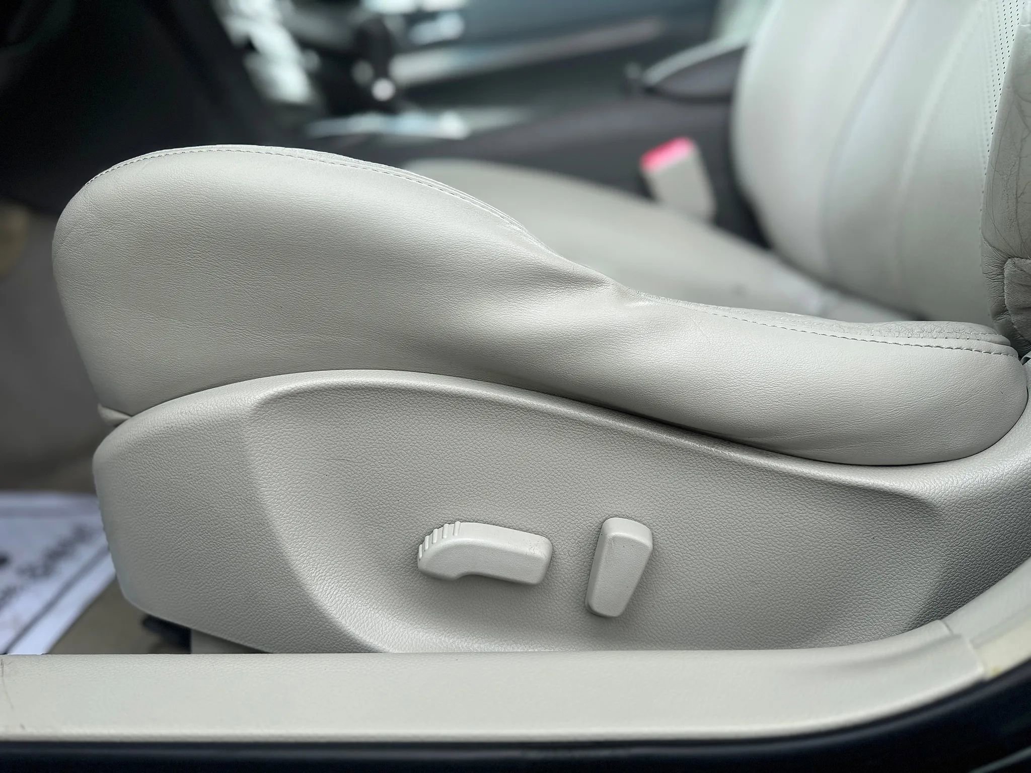 Used 2011 INFINITI G25 Journey w/ Moonroof Pkg image 18