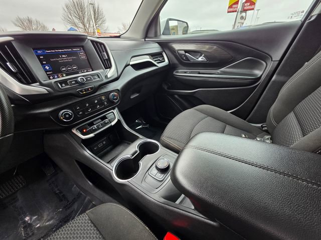 Used 2024 GMC Terrain SLE w/ LPO, Floor Liner Package image 22