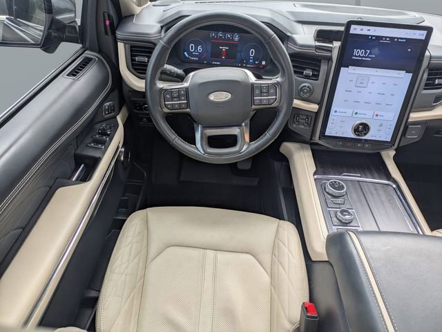 Used 2023 Ford Expedition Max Platinum AWD/4WD image 17