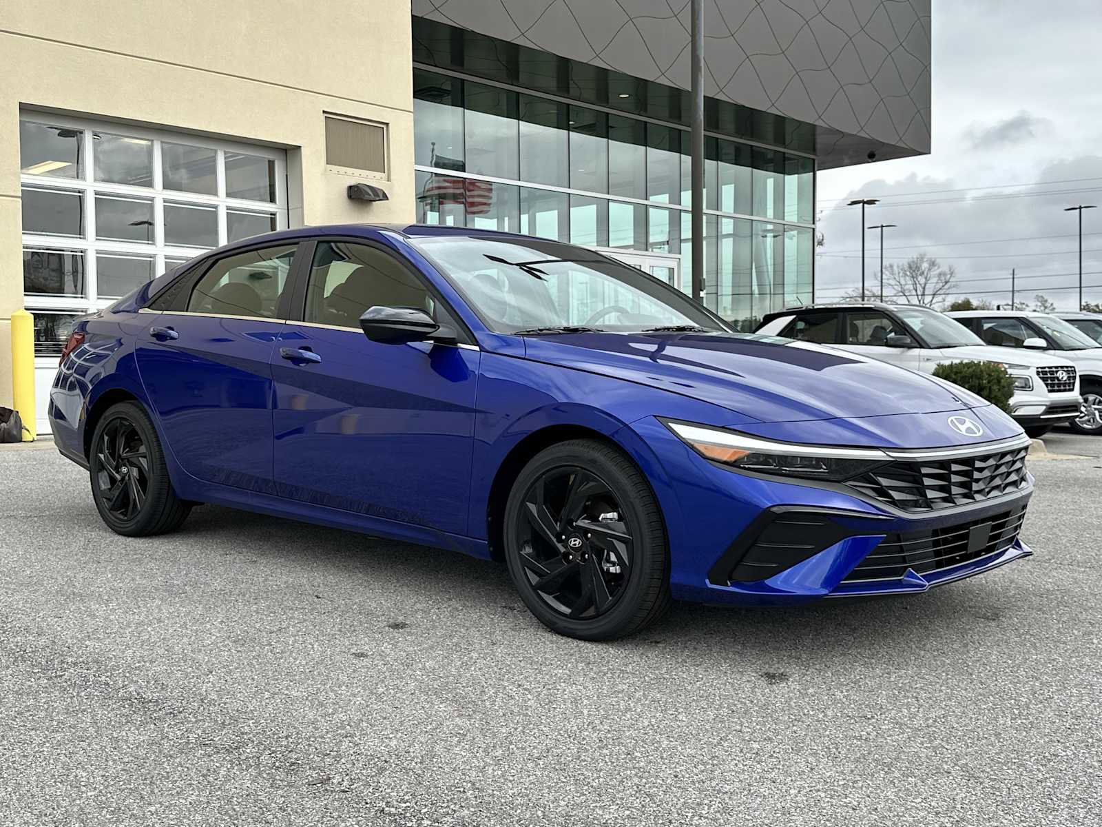 New 2026 Hyundai Elantra SEL Sport Premium image 2