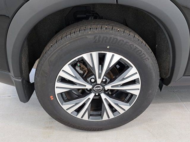 Used 2023 Nissan Rogue SV FWD image 32