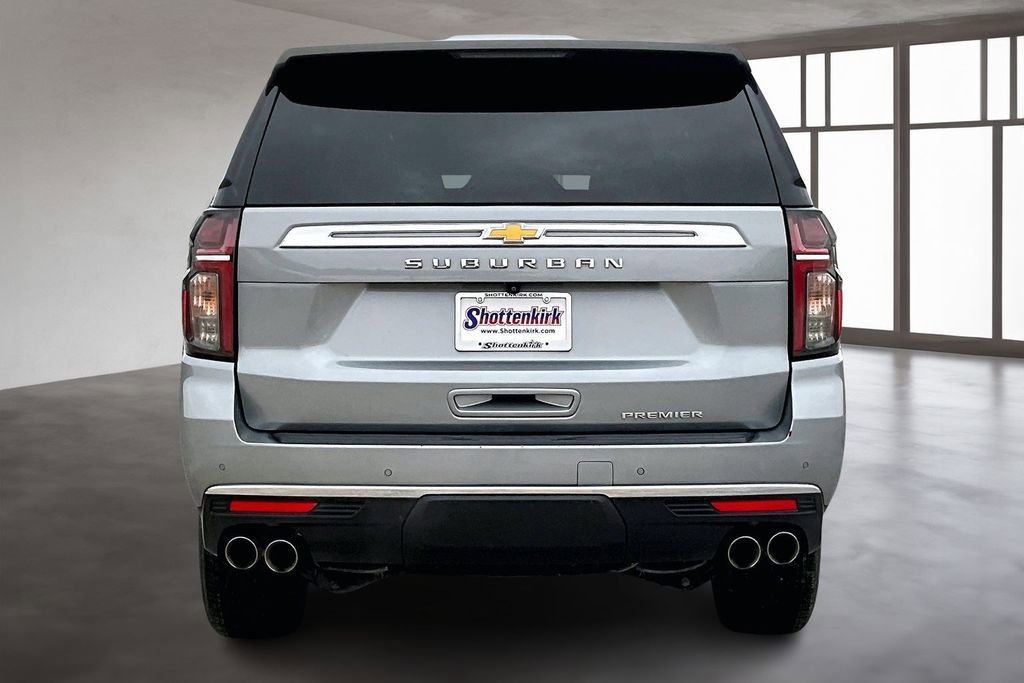 Used 2024 Chevrolet Suburban Premier image 5