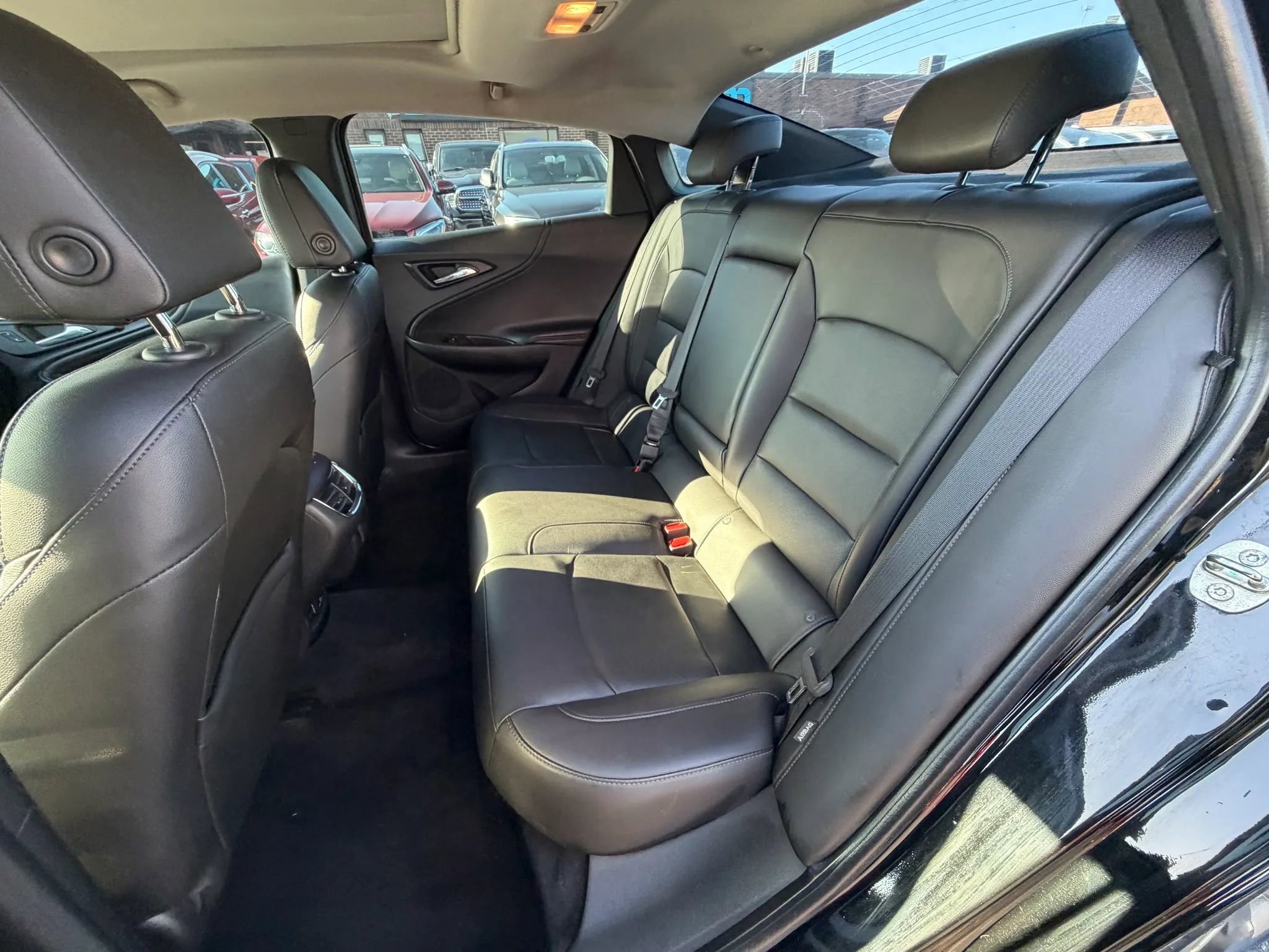 Used 2016 Chevrolet Malibu Premier w/ Driver Confidence Package FWD image 12