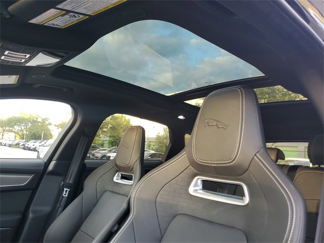 New 2026 Jaguar F-PACE R-Dynamic S image 21