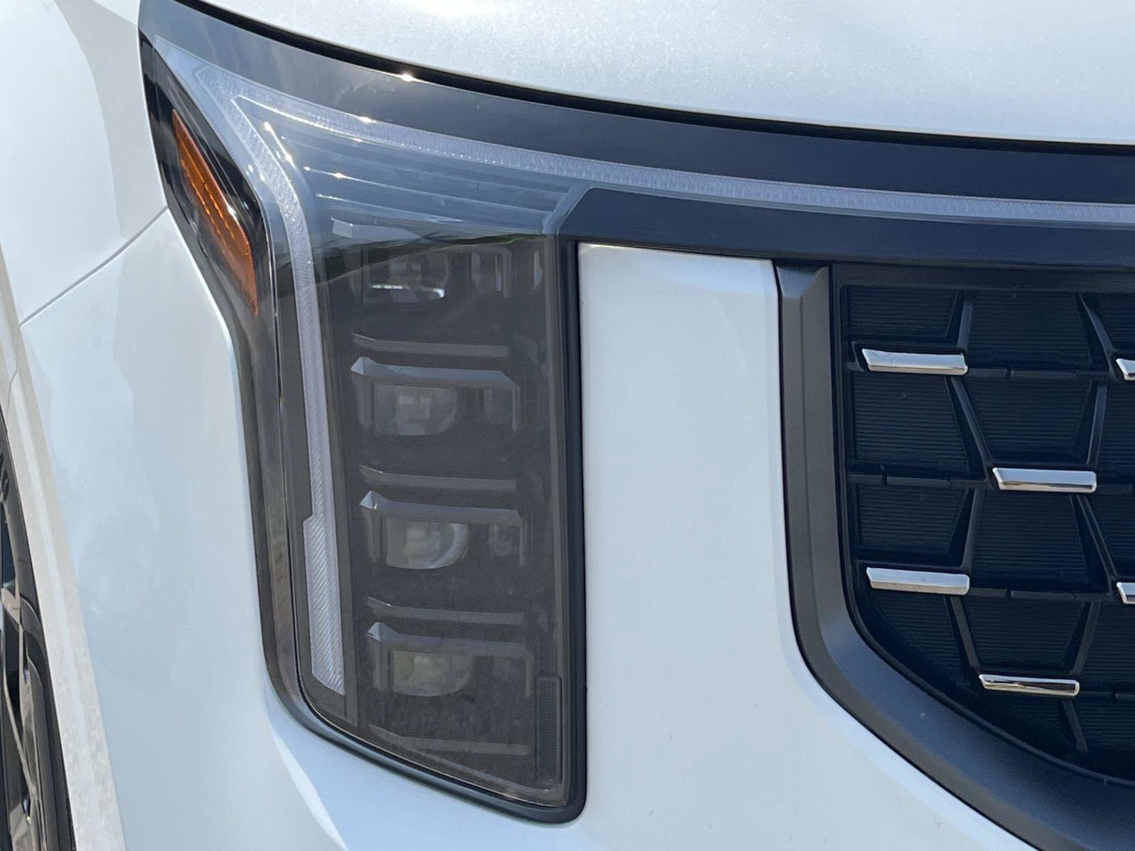 Used 2026 Kia Carnival SX Prestige image 8