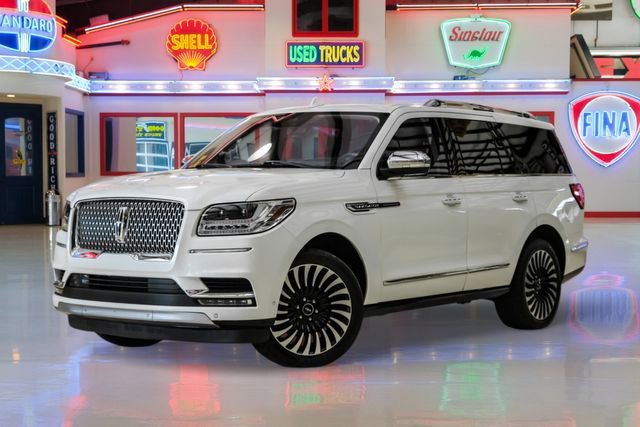 Used 2020 Lincoln Navigator Black Label image 2