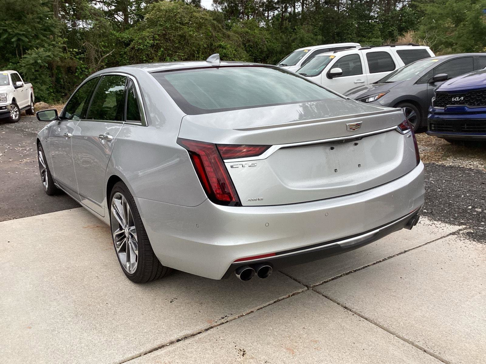 Used 2020 Cadillac CT6 Premium Luxury w/ LPO, Exterior Accent Package AWD/4WD image 2