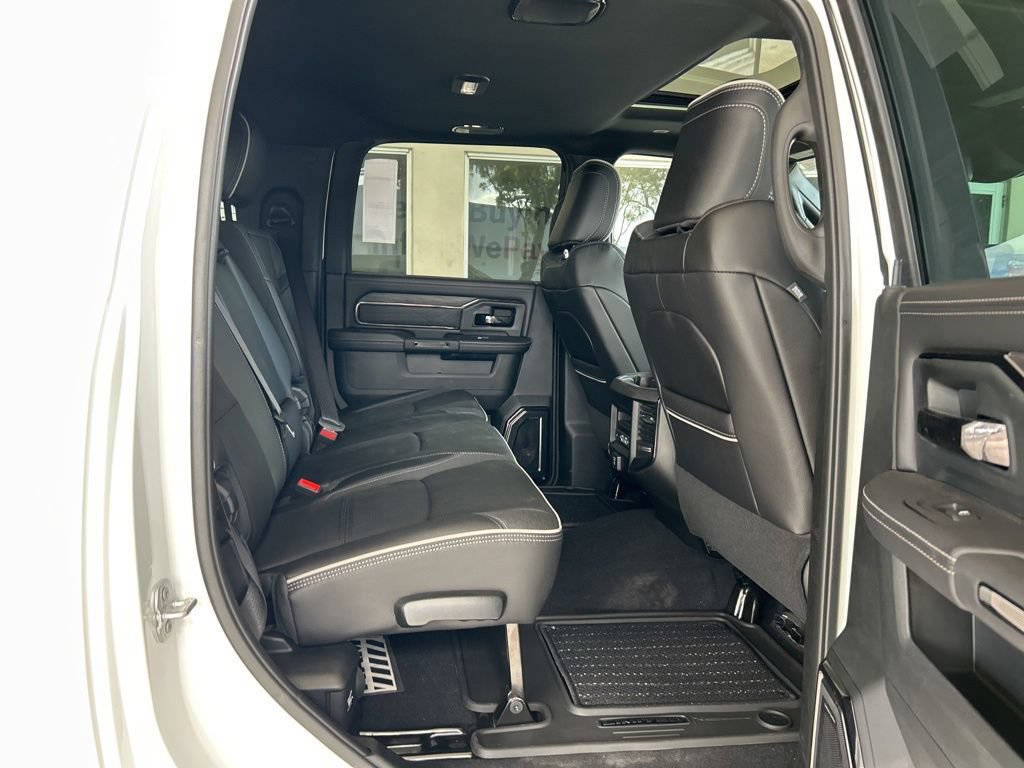 New 2026 RAM 3500 Limited AWD/4WD image 32