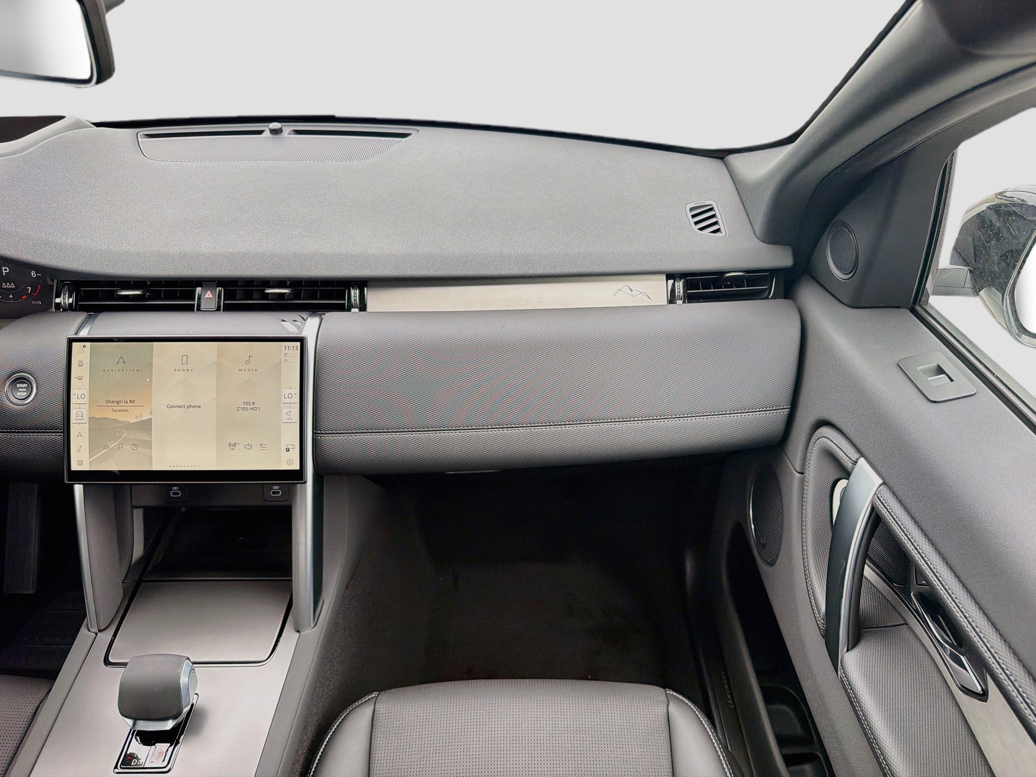 New 2026 Land Rover Discovery Sport Landmark AWD/4WD image 18