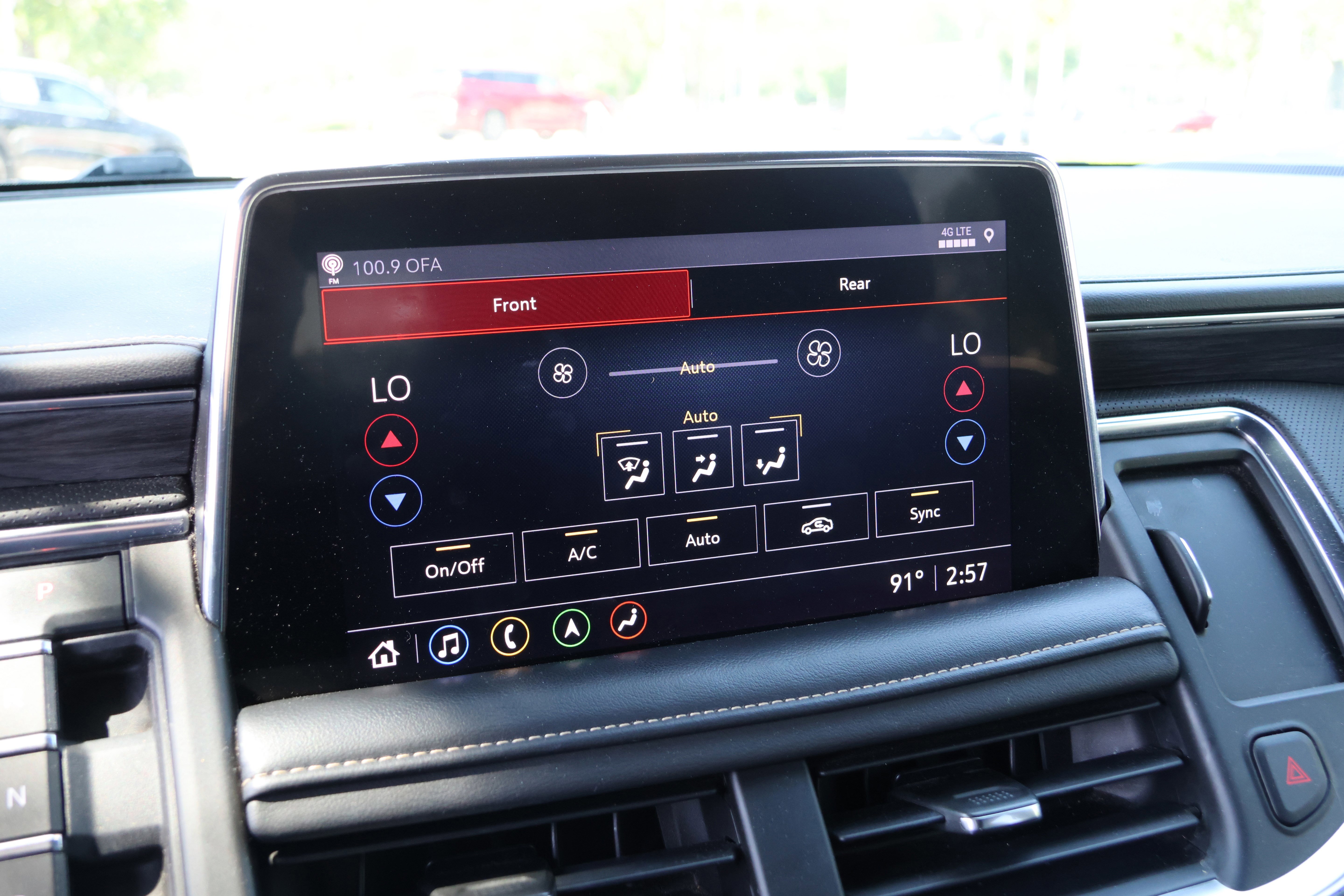 Used 2021 GMC Yukon SLT w/ SLT Luxury Plus Package AWD/4WD image 29