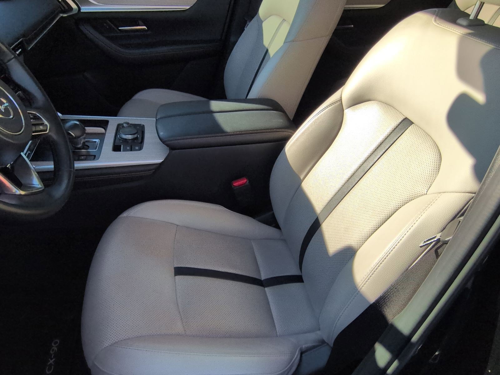 Used 2024 MAZDA CX-90 3.3 Turbo w/ Premium Package image 16